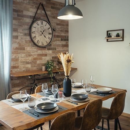 Apartament The Brick 194, 7 Posti Letto, Parcheggio E Posto Bici Udine Zewnętrze zdjęcie