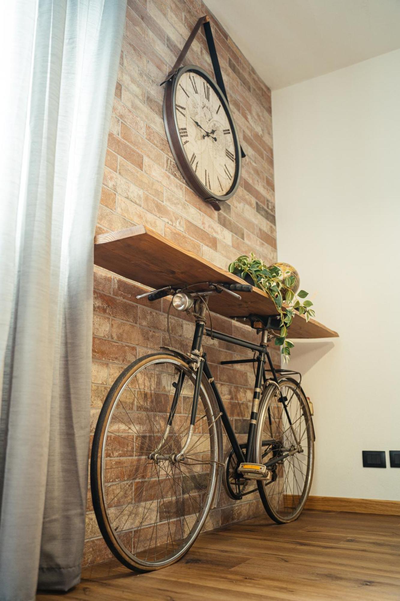 Apartament The Brick 194, 7 Posti Letto, Parcheggio E Posto Bici Udine Zewnętrze zdjęcie